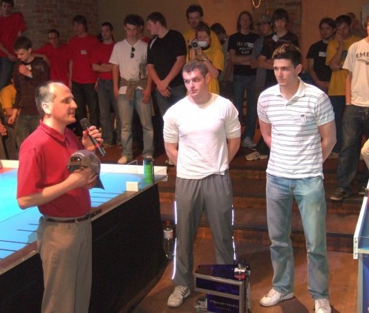 Naši roboti u Češkoj n1006107556_30414972_3666318.jpg