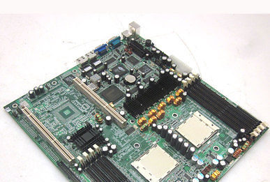 Nova razvojna ploča za Philips ARM mikrokontrolere – EasyARM