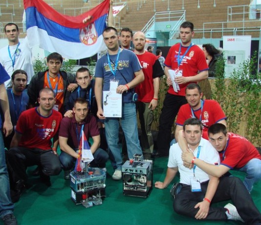 Rapperswil-Jona, Švajcarska 2010 ch_eurobot_2010_svajcarska_robotika_mehatronika_automatikars_71.jpg