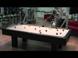 Robot koji igra bilijar