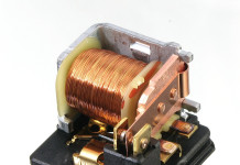 Digitalni impulsni relej