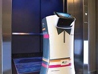 A.L.O. – Prvi robot batler usluživaće goste u hotelu Cupertino A.L.O. robot batler Cupertino hotel automatika.rs