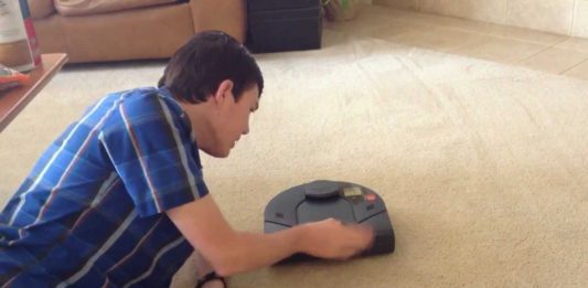 Neatov robot usisivač se pridružuje mreži Internet of Things