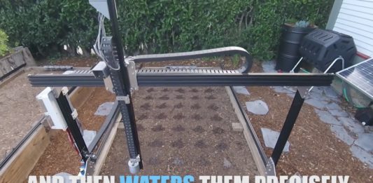 Robot budućnosti koji sam može zasaditi baštu – FarmBot Genesis