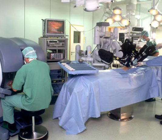 Da li je robotska ruka preciznija od čovekove?