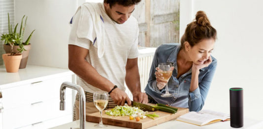 Amazon predstavlja Echo pametni zvučnik preko koga možete besplatno da razgovarate