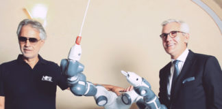 ABB-ov robot YuMi nastupao na centralnoj pozornici u Pizi dirigujući Andrei Bočeliju i  Filharmonijskom orkestru Luka