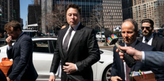 Elon Musk: Roboti će voziti mrežu Tesla taksija od 2020. godine