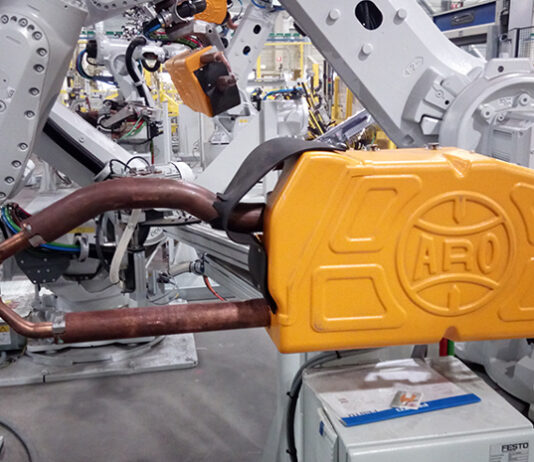 Primena robota u procesu tačkastog zavarivanja – Spot Welding